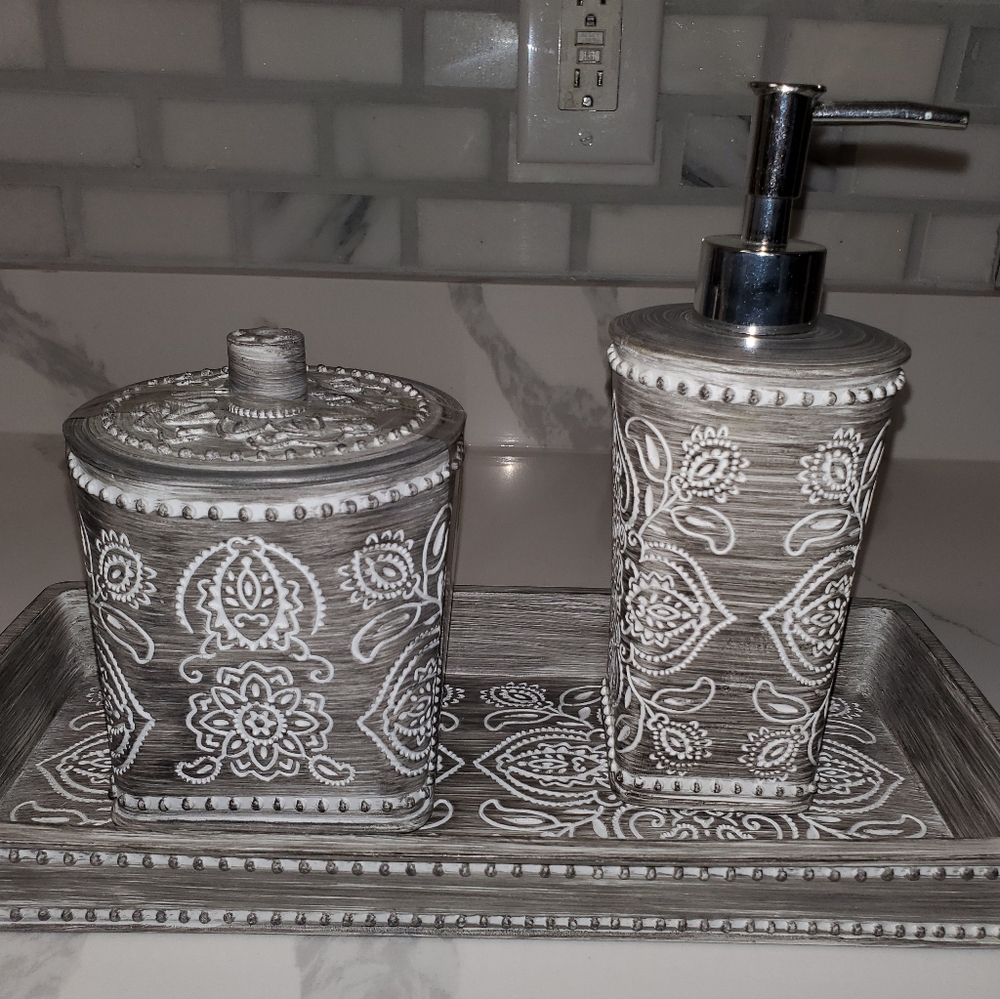 Bino Bathroom accessorie set
